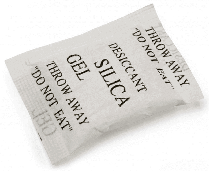A silica gel packet. Don